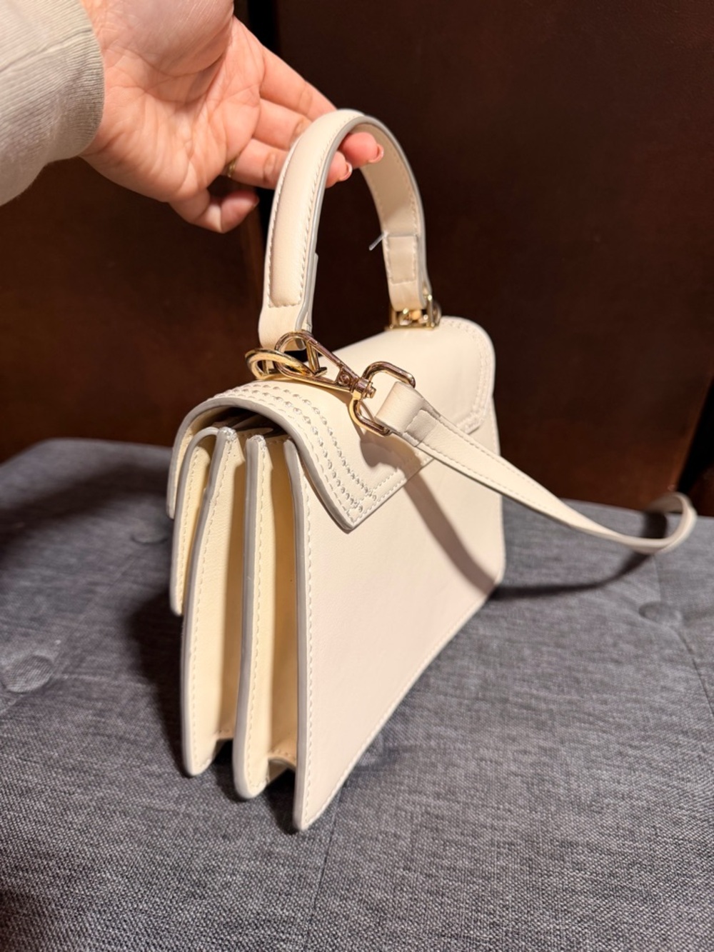 Sale🔥Structured Cream Top-Handle Satchel with Gold-Tone Clasp - Picture 5 of 7